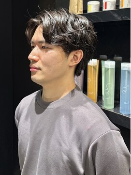 ヨシザワインク プレミアム 横浜 桜木町店(YOSHIZAWA Inc. PREMIUM) センターパートスパイラルパーマ