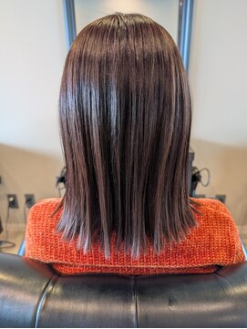 メゾン アヴァロ(Maison Avallo) グレージュカラー