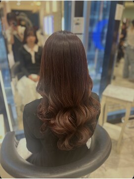 アピッシュ ギンザ(apish ginza) 春におすすめ！ピンクブラウンカラー