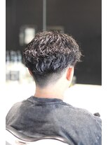 キングスマントーキョー カットクラブ 中野(KINGSMAN TOKYO CUTCLUB)&nbsp;ニュアンスパーマ/ツイストスパイラル/フェード[中野/MEN'S]