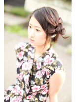 オーバーキャプテンネイキッド(OVER CAPTAIN NAKED)&nbsp;簡単ねじりアレンジ×人気の撮影プラン