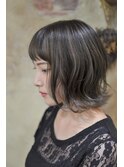 ハイライト×外はねボブ