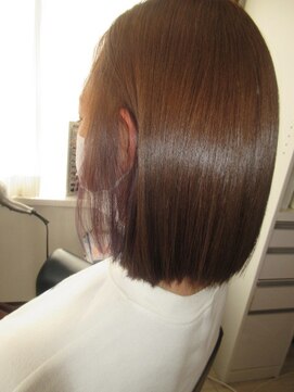 コア フィール ア デイ(COIFFURE A DAY) 【M3D見附今町】インナーカラーパープル