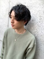 メーヴェ(Mowen) mowen 南堀江　メンズ　ニュアンスパーマ　センターパート