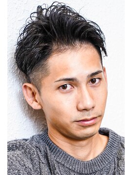 メイドマンバーバーショップ 西宮北口(MADE MAN BARBER SHOP) 【西宮初かりあげ専門店☆】フェードバーバーツーブロビジネス