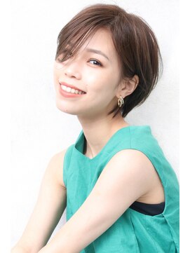 シトロン ブラン(CITRON blanc) 大人マッシュショート ちょいくすみカラーで肌感アップ