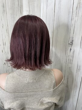 アンダーバーホワイト 南海難波店(_WHITE) 切りっぱなしボブ