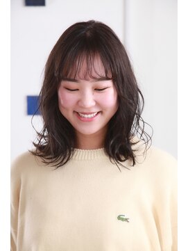 アマネク(AMANEQ by THISCOVER.) 切りっぱなしでゆるふわスタイル◎