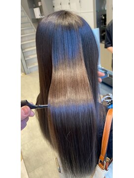 コウ(Kou) 「Kou(コウ)」＃髪質改善ストレート