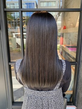 ココモ(KOKOMO) 透明感オリーブグレージュ