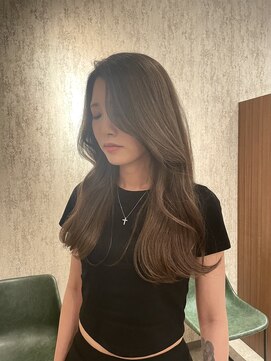 マーシュアトレ(marshu atre) 韓国風くびれエアリーカール　田中トシstyle