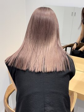 ヴァーディ オモテサンドウ(Vardy omotesando) ハイトーンロング・表参道ケアブリーチ・ベージュカラー・ボブ