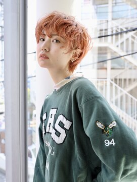 エムスラッシュ 横浜元町店(M.SLASH) アプリコットオレンジ/外国人風/くせ毛風/フェザーショート/元町