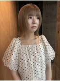 ミルクティーベージュ