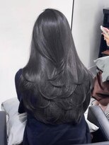 エル バイ アンキシム(elu by AHNKISM)&nbsp;韓国風レイヤーカット顔まわりくびれオルチャン 心斎橋