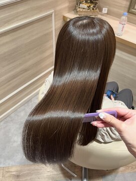 アンド ラ ブランシュ(&.La Blanche) 暗めカラー/ミディアムヘア/デザインカラー/縮毛矯正