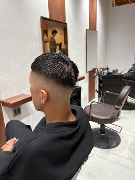 ミオ リベル(Mio'' LIBER) クロップスタイル