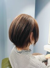 ４：何度染めても、やわらかく扱いやすい仕上がりへ（暗くならない白髪染めもあります）