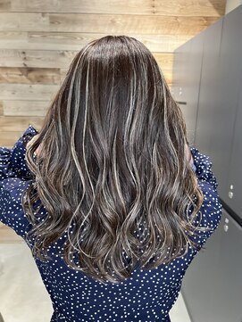 ベイショア(Bay Shore NY) ハイライトカラーミルキーグレージュシルキーベージュ