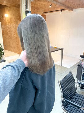 アールイー(Re:) シアーベージュ