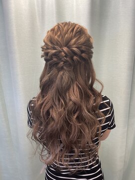 マーズ(Hair&Make Mars+) ハーフアップ