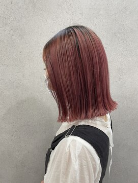 ヌーヴェル(nouvelle) 切りっぱなしボブ×ピンクカラー