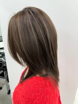 ヘアメイク ウエニ 上本町(HAIR MAKE UE2) 白髪ぼかしハイライトで白髪をオシャレに