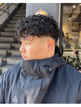 フリークバーバーショップ 河原町三条店(FREAK BARBER SHOP) スペインカール/スパイキーショート/フェザーパーマ/河原町三条