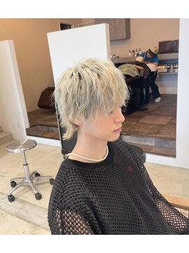 メルク(merc) ダークアッシュ/アッシュブラック/カルマパーマ/ベリーショート