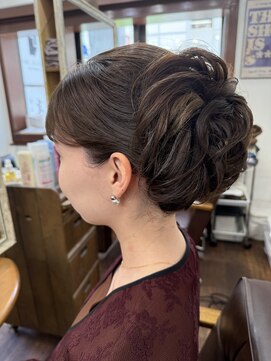 ワンイレブン 新橋銀座口(ONE_ELEVEN) 上品なカールアップ