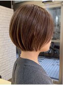 横浜西口大人ショートボブココアベージュ前髪なしグレージュ40代