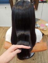 エルムトウキョウ(ELM Tokyo)&nbsp;縮毛矯正でクセとパサつきを抑えてうる艶髪に☆