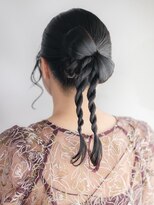 リッカ シーダ(LYCKA SIDA) リボンシルエット×ツイストアレンジ