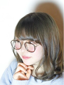 アティック(attic) ショートボブ/ボブ/ミディアム/ヘアドネーション/レイヤーカット