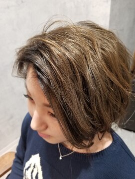 グラフ(GLaugh) ハイライトマットグレージュ