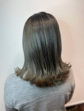 ジュジュル 稲毛本店(jujur) 透明感カラー/ロング/カーキグレージュ/大人かわいい【稲毛】