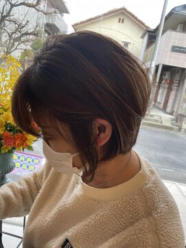 コンフォート バイ エム インターナショナル(comfort by EMU international) ふんわり耳掛けショートボブ