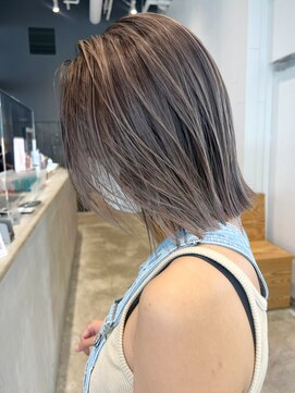 アルバム 銀座(ALBUM GINZA) バレイヤージュ_斜めバンググレージュカラー_ba408721