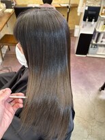 リリアン(Ririan)&nbsp;【橋本】うる髪フルカラー+自社製品髪質改善トリートメント