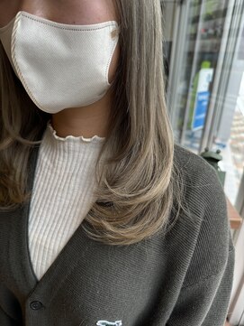 ラグーン(LAGOON) ブリーチカラー/グレージュ/ベージュ/ハイトーンカラー/レイヤー