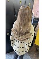 カットツー(Cut2)&nbsp;ベージュカラー×シールエクステ