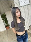 暗めシルバーグレージュ
