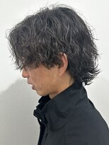 ヒュイル バイ ニアウ(Hwyl by Niau)&nbsp;メンズマッシュウルフパーマツイストパーマスパイラルパーマ