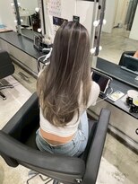 キング 心斎橋店(K!ng)&nbsp;ハイライトカラーミルクティーベージュレイヤーカット