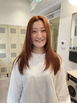 イル 天神西通り店(ill) レイヤーカット／オレンジカラー