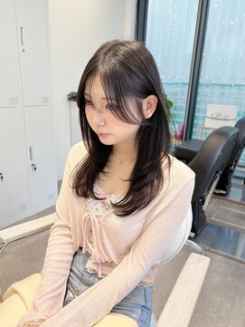 ラクシア(LucxiA) 顔まわりカット/顔周り/韓国ヘア/レイヤーカット/前髪カット