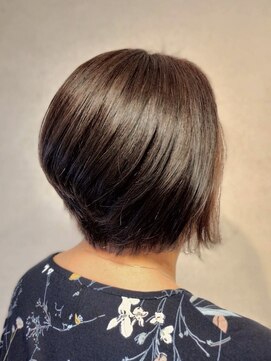 カウチ ヘアー ドレッシング(COUCH Hair Dressing) 大人ショートボブ