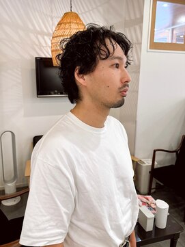 ビュートリアム ギンザ(BEAUTRIUM) メンズパーマ/メンズウルフ/センターパート/銀座