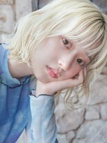 カライングドゥ(ing deux) 大人可愛い20代30代40代ハイトーンひし形小顔ボブ丸みショート