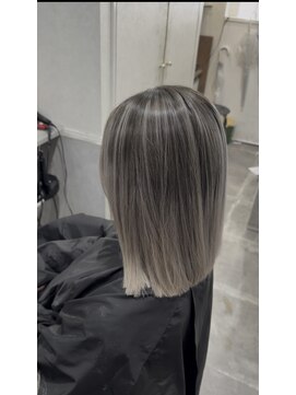 アンダーバーホワイト 広島 並木店(_WHITE) 広島バレイヤージュ/ハイライト/ブリーチダブルカラー